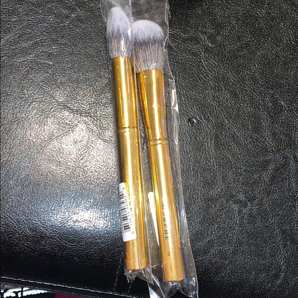 2 morphe face brushes!